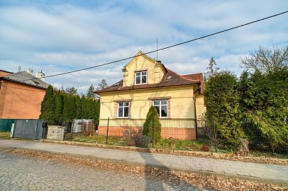 Prodej domu vila 195 m² pozemek 834 m², Komenského, Karviná-Nové Město